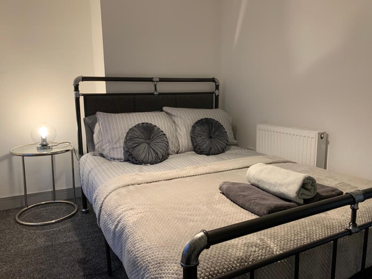 Cosy Cottage In Redcar - Workstays Uk Wilton  Екстериор снимка